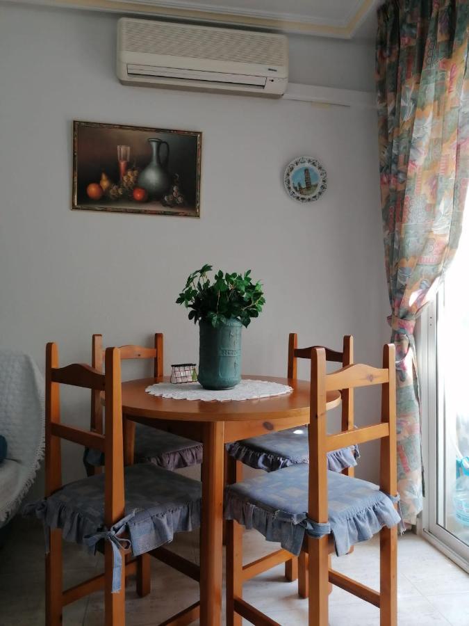 Ferienwohnung in Torrevieja ca100m vom Strand Playa del Cura entfernt Exterior foto